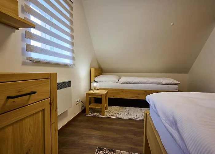 Alpstuga U Lesa By Interhome Smržovka